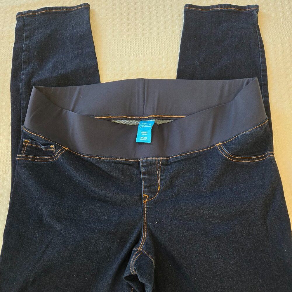 **NEW LOWER PRICE** Old Navy Maternity Jeans